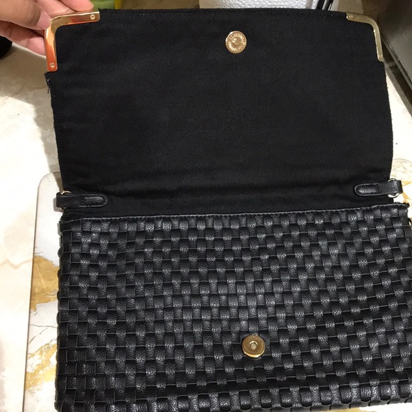 Black Clutch - Picture 2 of 5